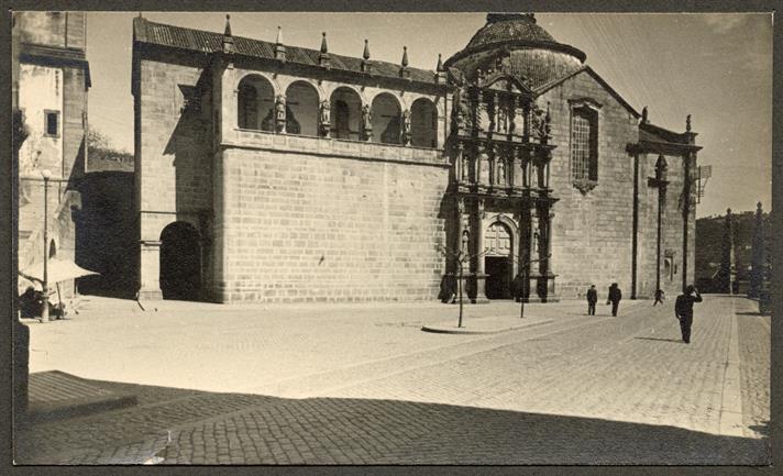 Amarante : fachada lateral da Igreja de São Gonçalo