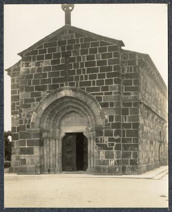 Igreja de Rio Mau : concelho de Vila do Conde : aspeto geral