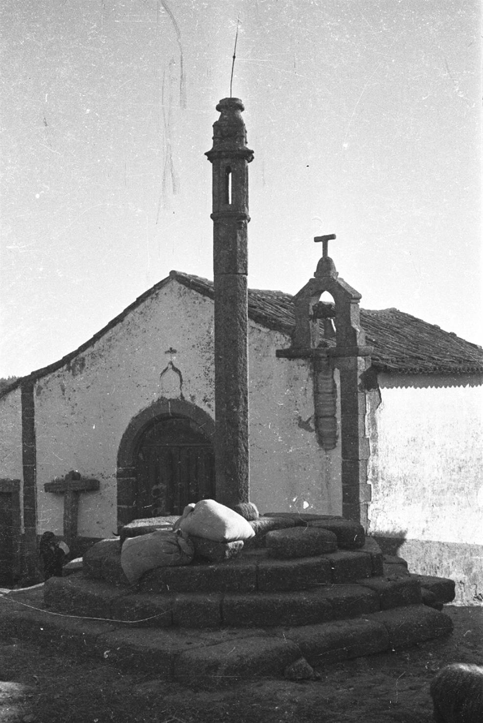 [Bemposta : concelho de Penamacor : Capela do Divino Espírito Santo]