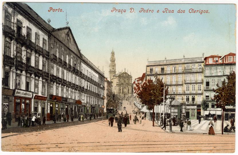 Porto : Praça D. Pedro e Rua dos Clérigos
