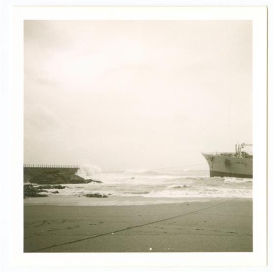 Praia do Molhe : naufrágio do "AMETHYST" : 1974