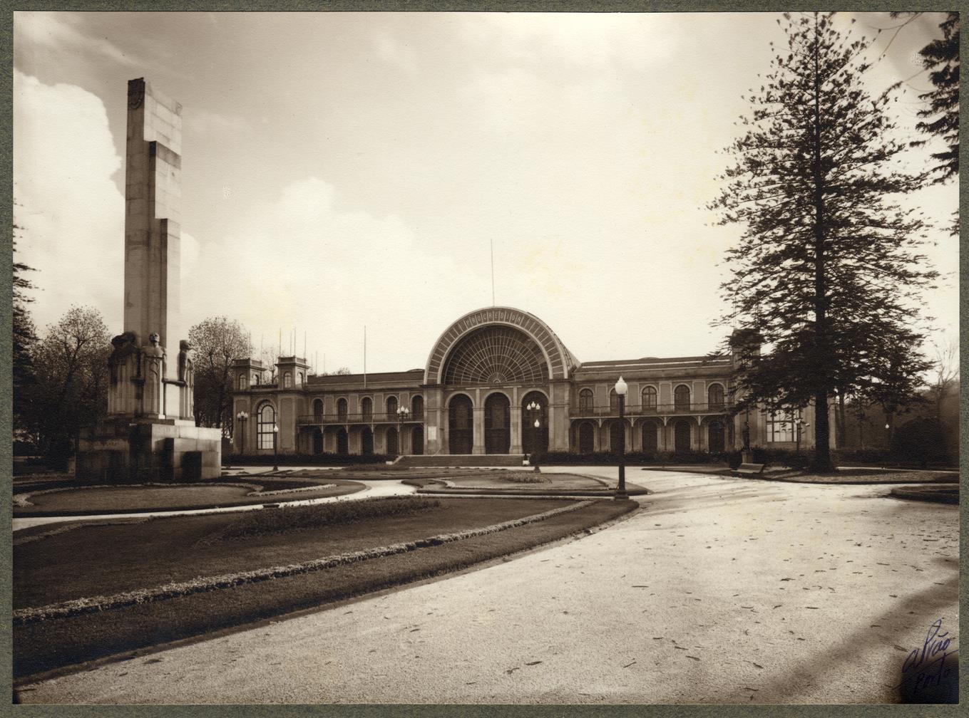 1ª. Feira das Colheitas no Palácio de Cristal : exterior