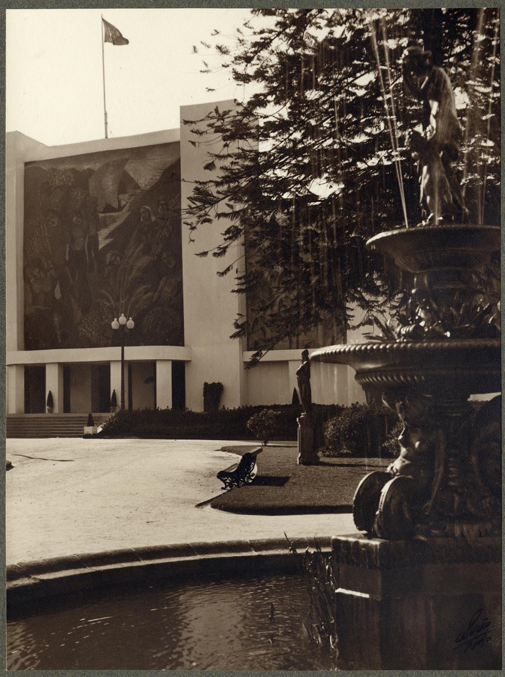 1ª. Feira das Colheitas no Palácio de Cristal : exterior