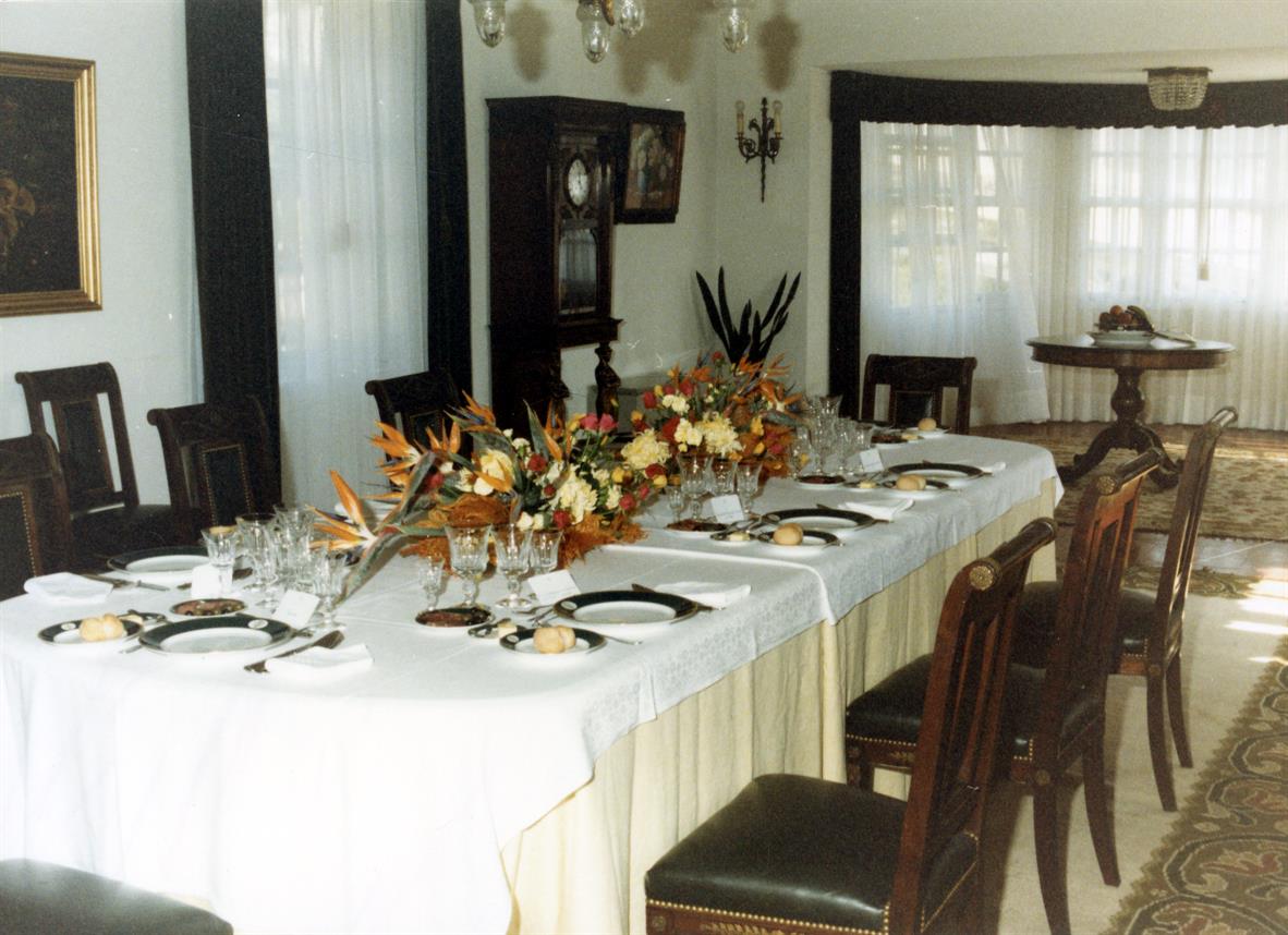 Almoço de Paulo Valada na casa do roseiral com delegação africana