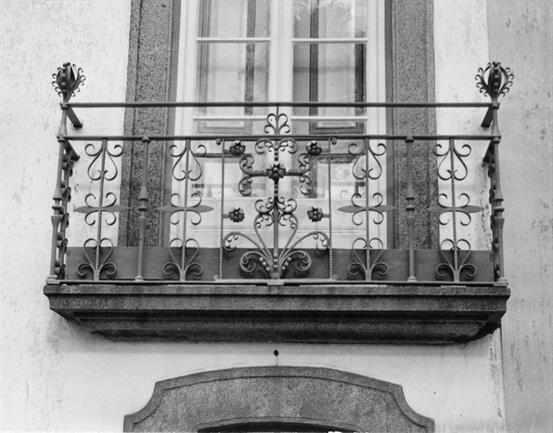 [Évora : varanda]