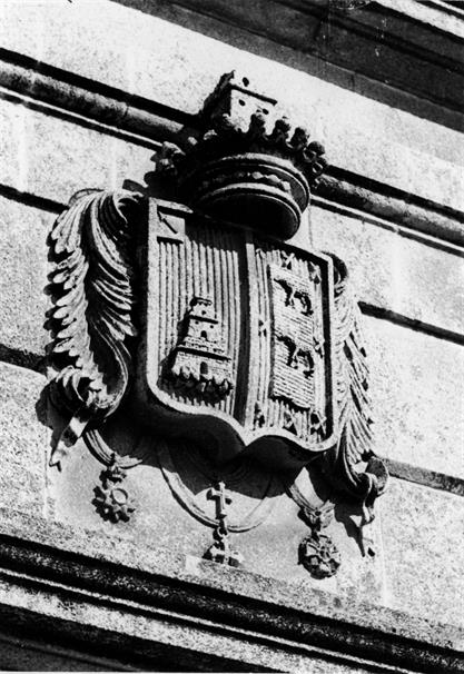 Cemitério da Lapa : brasão dos condes de Lagoaça