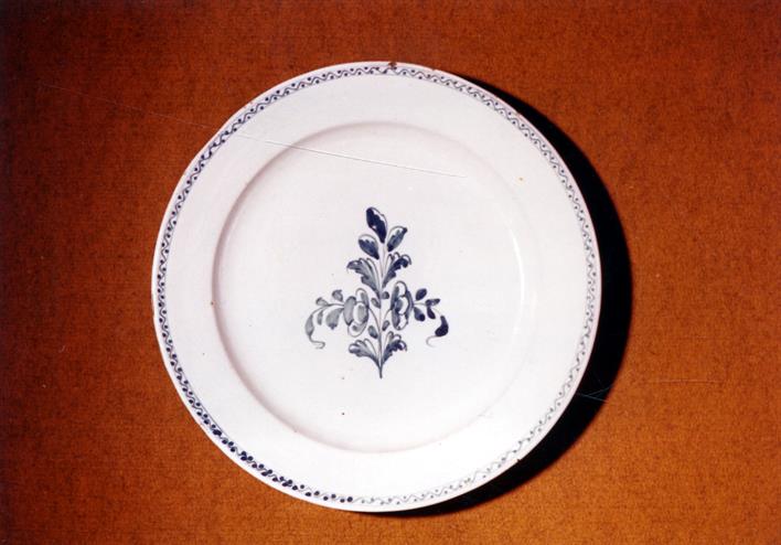 Cerâmica portuense : prato : século XVIII