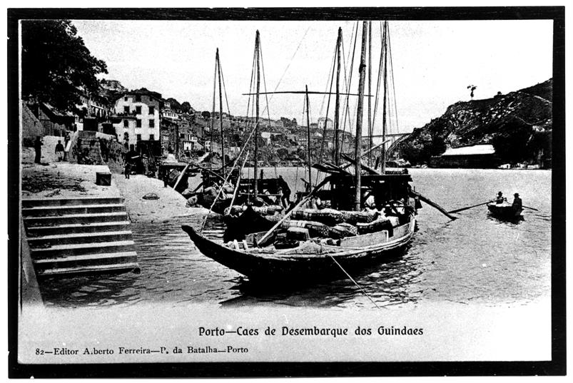 A Alfândega do Porto e o despacho aduaneiro : Porto : cais de desembarque dos Guindais
