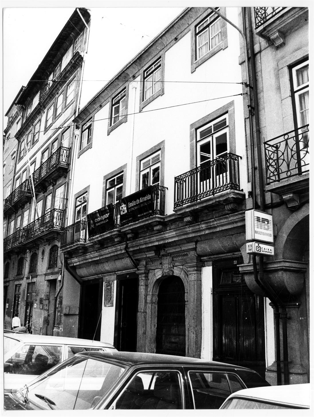 A Alfândega do Porto e o despacho aduaneiro : casa da rua do Infante D. Henrique, n.º 47