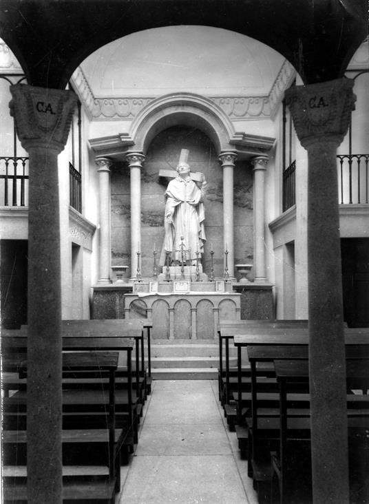 A Princesa Frederica Augusta de Montléart e a capela de Carlos Alberto : aspecto interior da capela