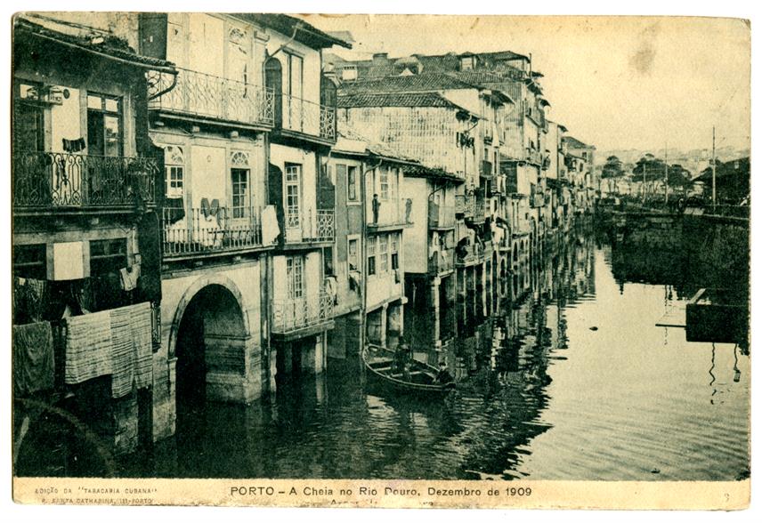 Porto : a cheia no Rio Douro, Dezembro de 1909 : arcos da Ribeira