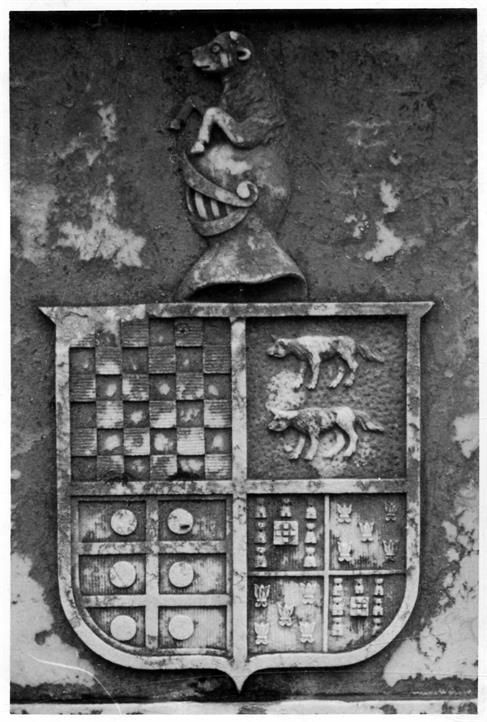 As pedras de armas do Porto : Cemitério da Lapa : jazigo de Manuel de Sá Osório de Melo Mendonça e Albuquerque