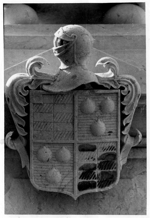 As pedras de armas do Porto : Cemitério de Agramonte : jazigo da família de João Luís Pimenta, século XIX