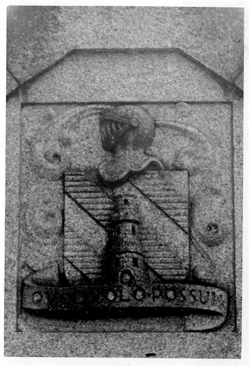 As pedras de armas do Porto : Cemitério de Agramonte : sepultura do capitão Eduardo de Romero, século XIX