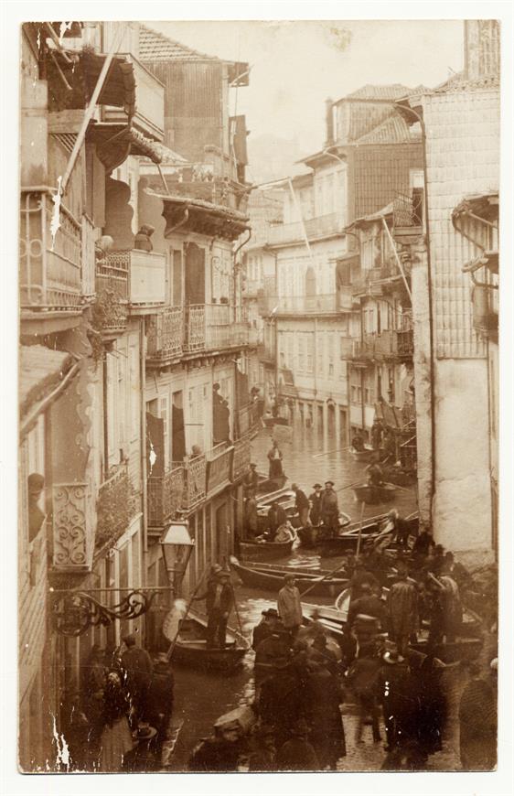[Cheia de 1909: Rua Direita de Gaia]