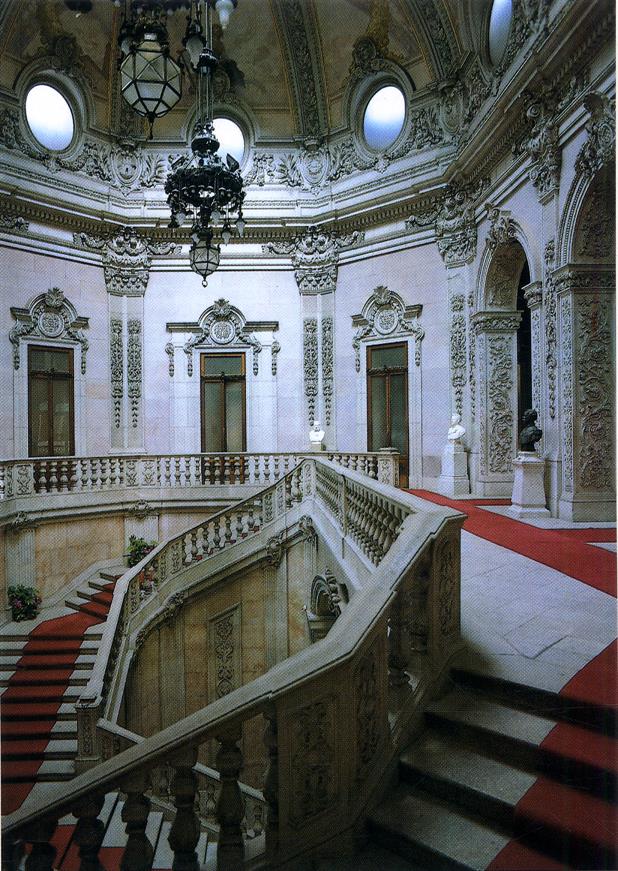 Palácio da Bolsa : Escadaria Nobre = Grand Staircase = Escalier Monumental
