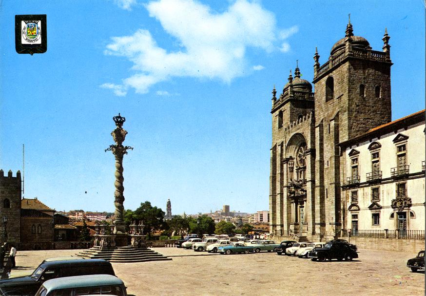Porto: Sé Catedral, Terreiro Dom Afonso Henriques= The Cathedral. Don Afonso Henriques square= La Cathédral. Place de Don Afonso Henriques