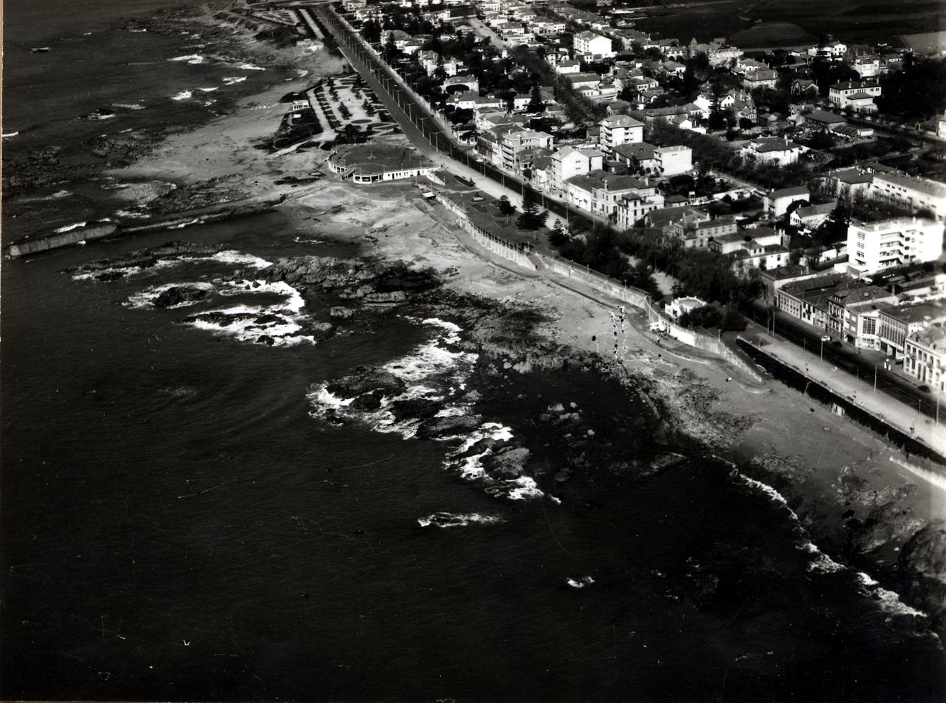 Vista aérea da Foz do Douro : 1964