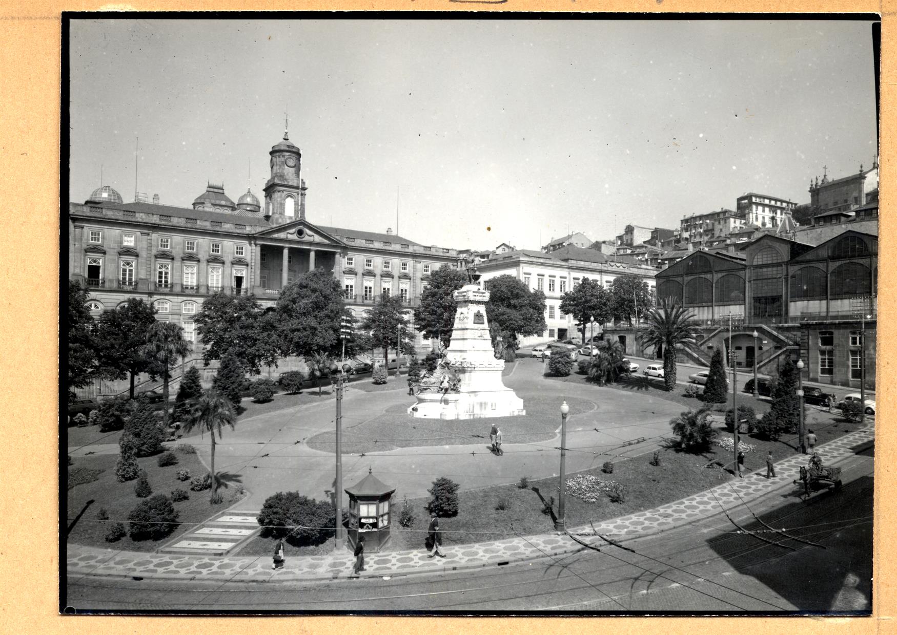 Praça do Infante D. Henrique