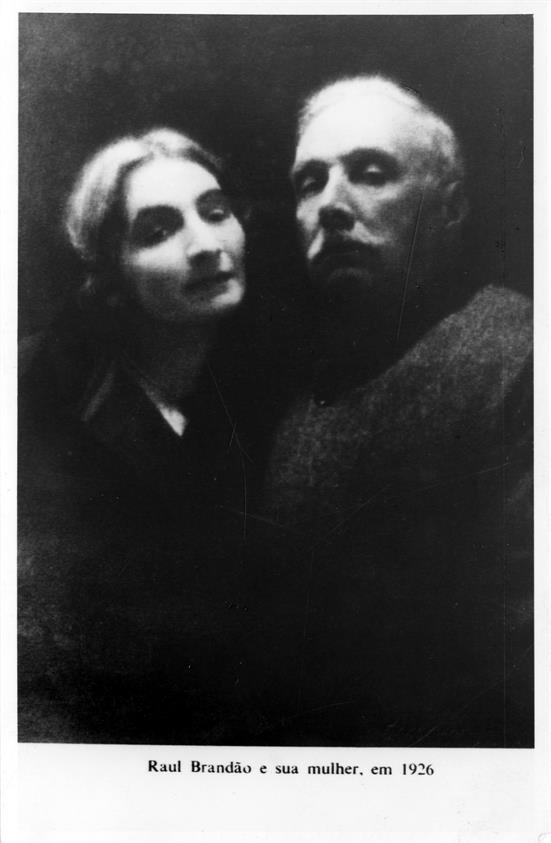 Raul Brandão : o obsessivo da vida, da morte, do sonho e da cor : Raúl Brandão e sua mulher em 1926