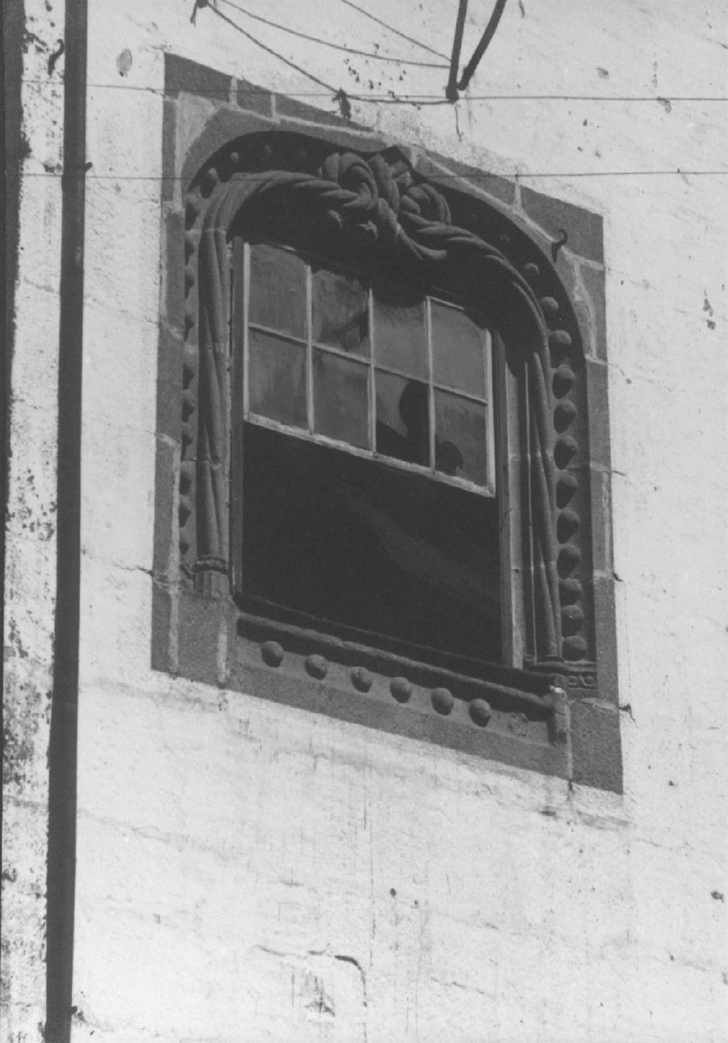 Viseu : janela duma casa da Rua da Senhora da Boa Morte
