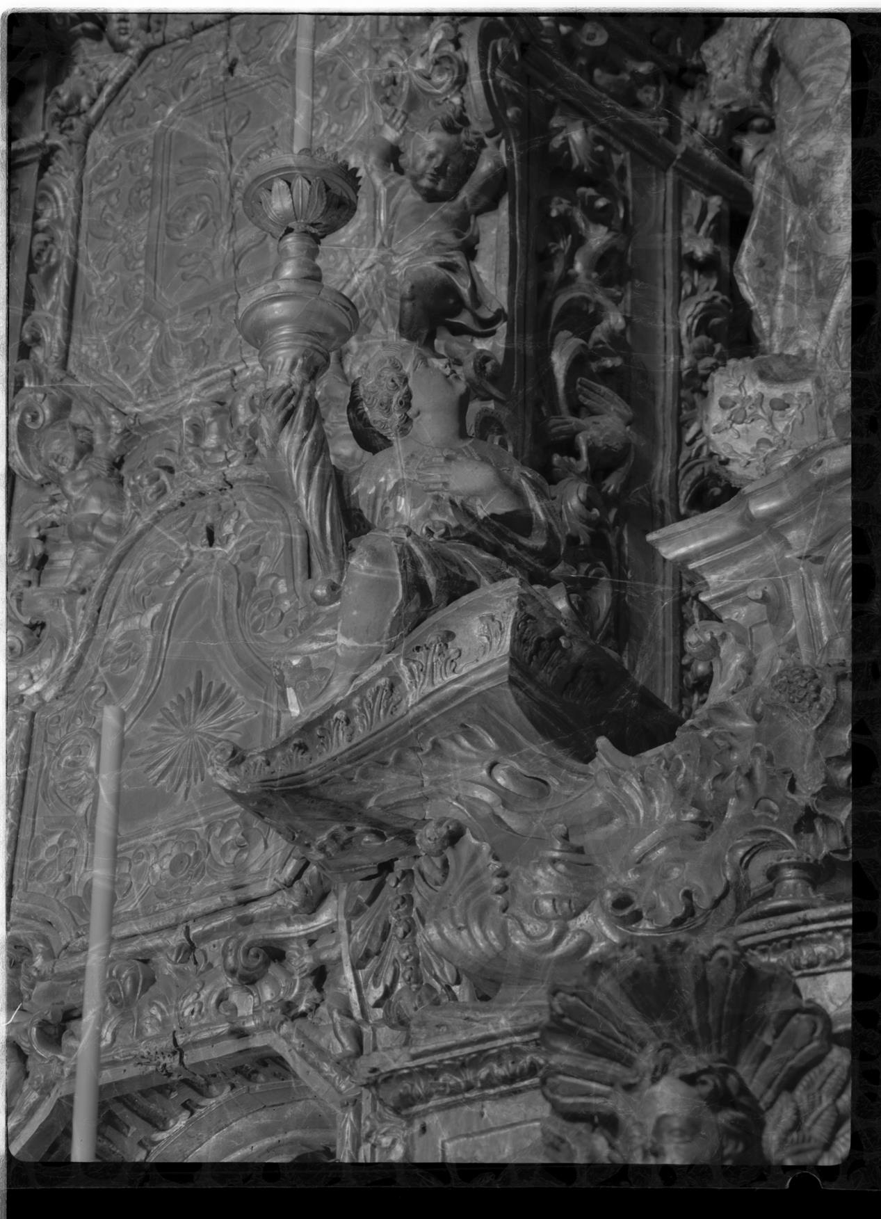 Alguns retábulos e painéis de igrejas e capelas do Porto : Igreja dos Grilos : pormenor do retábulo de Nossa Senhora da Purificação