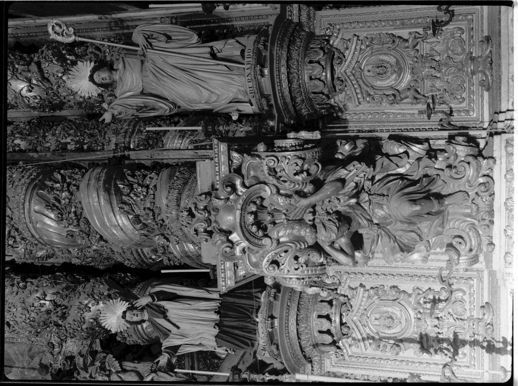 Igreja da Sé : retábulo : imagens de São João e São Bernardo